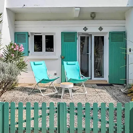 Lovely In Saint Jean De Monts Plage-des-Demoiselles